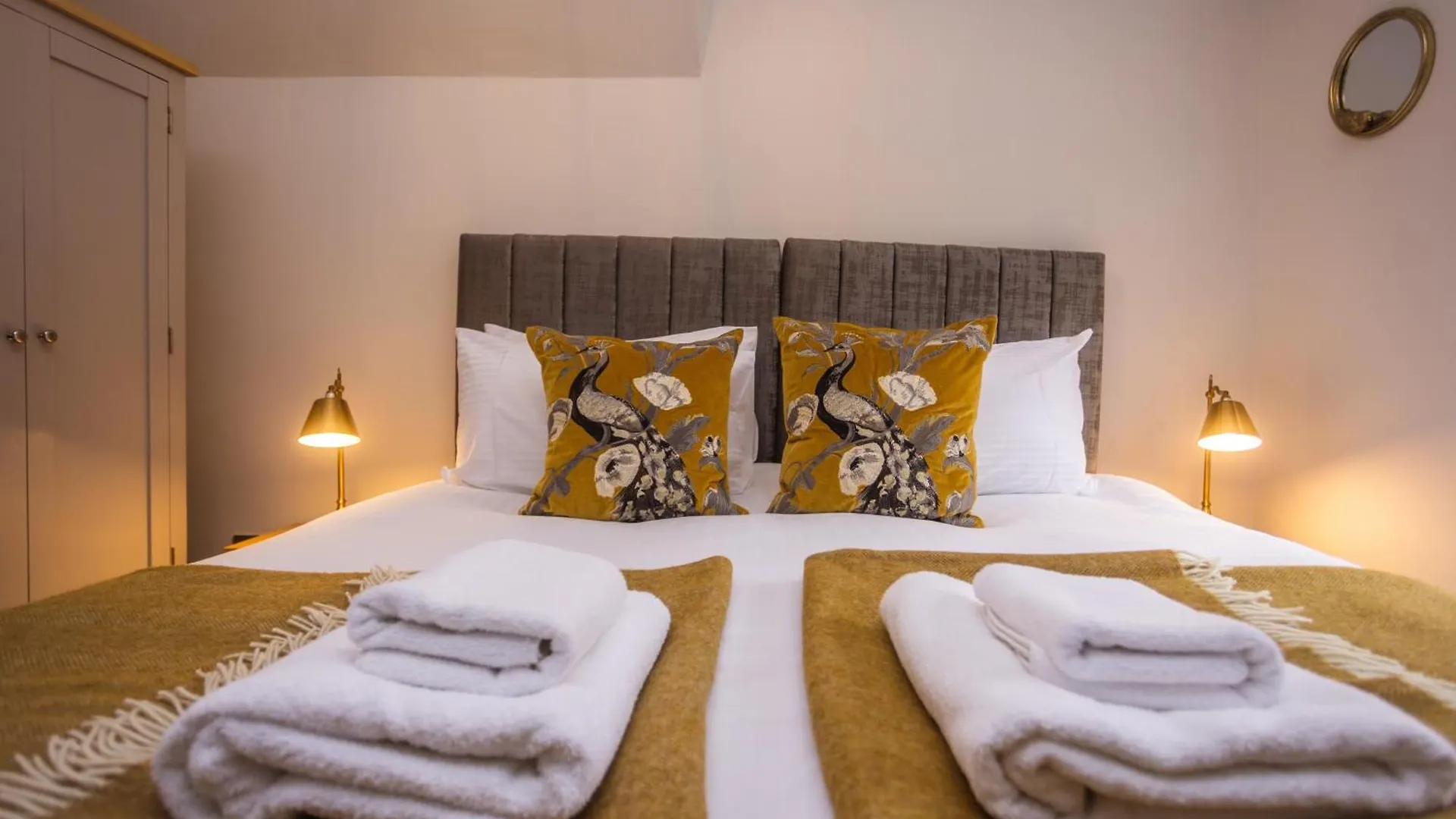 Historic City Centre Town House Chester